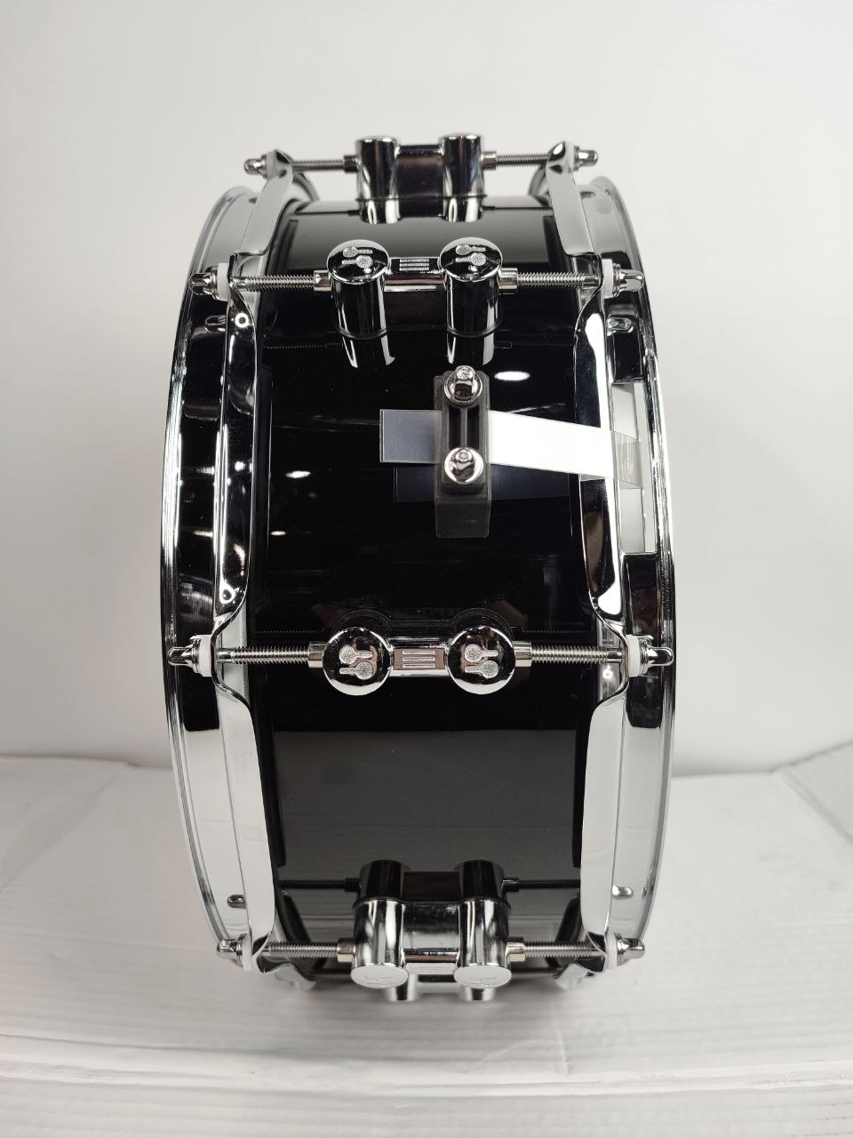 SONOR F37 1405 SDW Малый барабан кленовый FORCE 3007 11234 PIANO BLACK 14х5,5" 