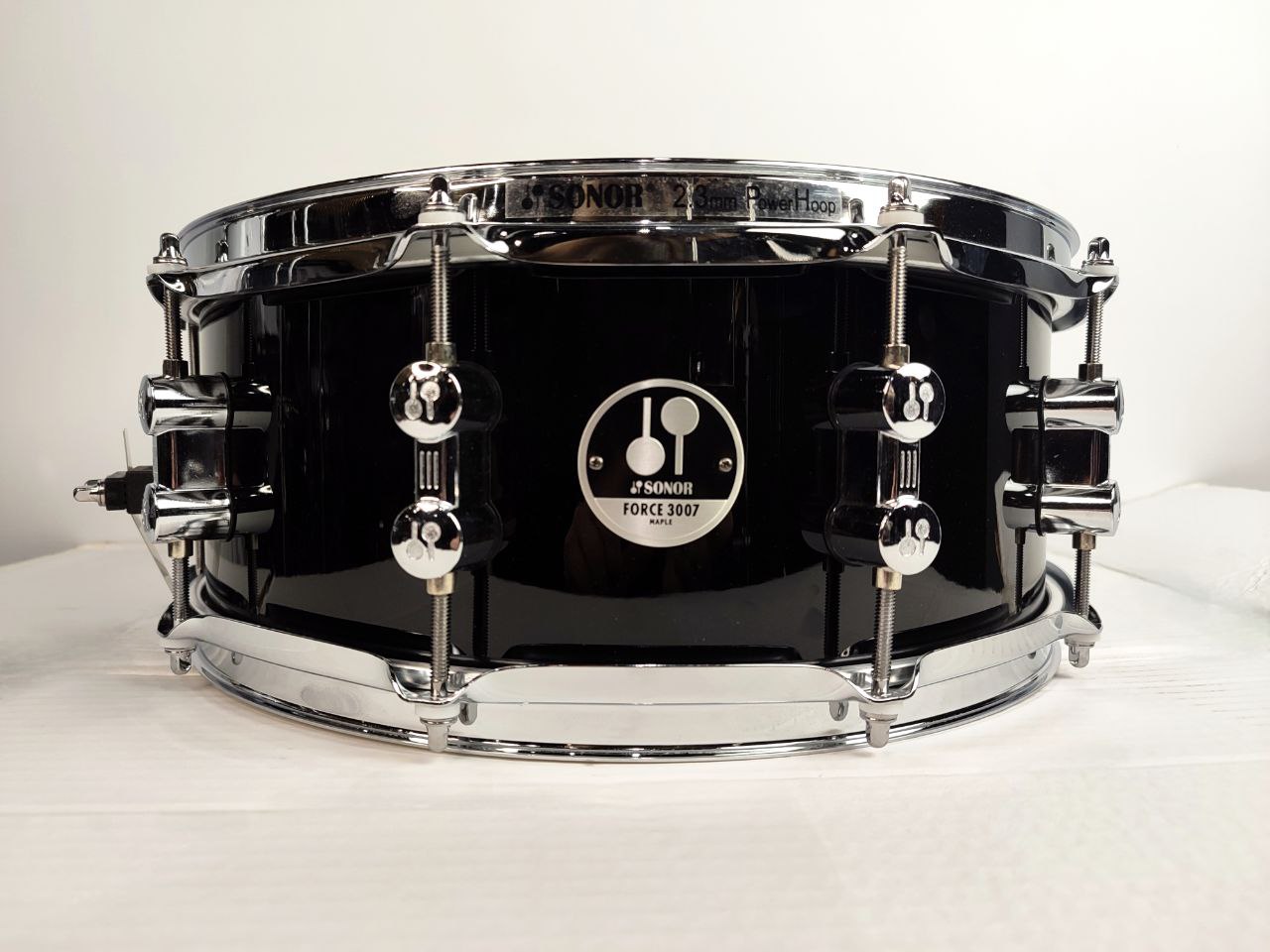 SONOR F37 1405 SDW Малый барабан кленовый FORCE 3007 11234 PIANO BLACK 14х5,5" 