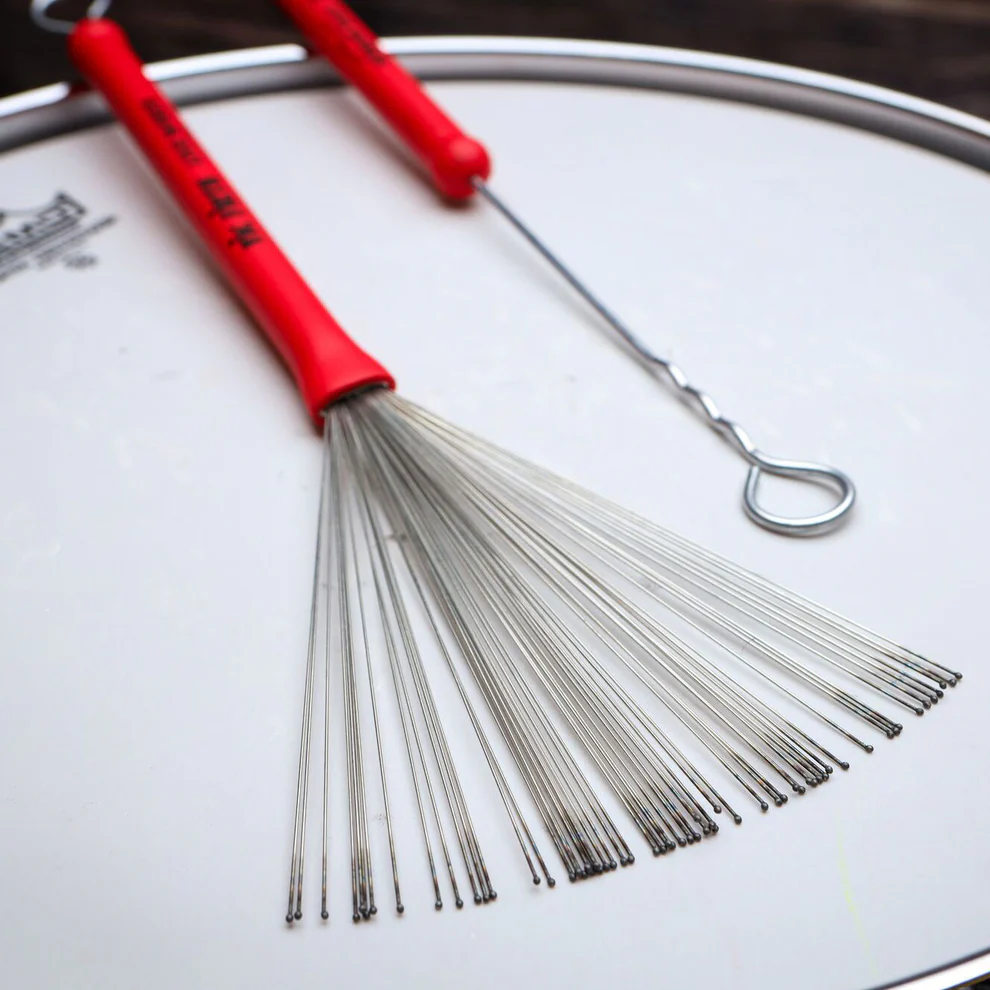 VIC FIRTH LW Щетки металические выдвижные LIVE WIRES